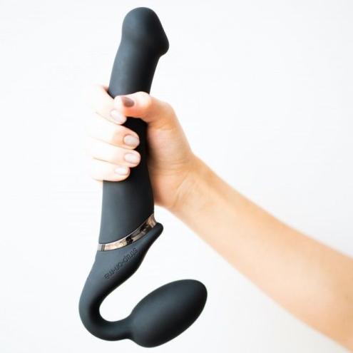 Безремневой страпон с вибрацией Strap-On-Me Vibrating Black M