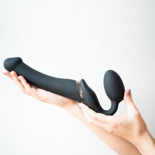 Безремневой страпон с вибрацией Strap-On-Me Vibrating Black M