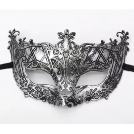 Венеціанська маскарадна маска, Silver-Fox