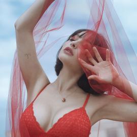 Набор Bijoux Indiscrets HOROSCOPE - Aries (Овен) вибратор на палец, гель для клитора, подвеска - 12