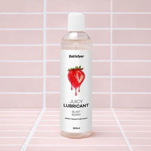 Лубрикант на водной основе Satisfyer Juicy Lubricant Blast Berry water based 300 мл