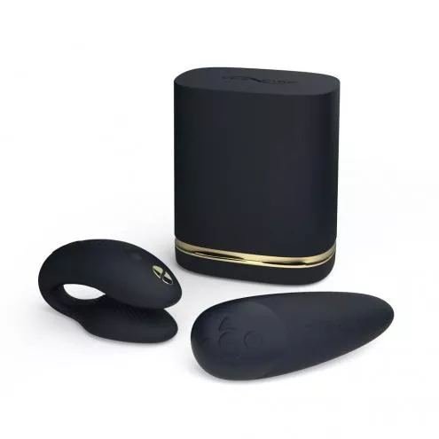 Премиальный подарочный набор Golden Moments: Womanizer Premium и We-Vibe Chorus Black