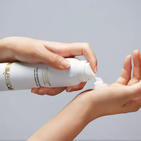 Массажная пенка с ароматом-афродизиаком Fizzy massage foam, 150 мл YESforLOV (Франция)