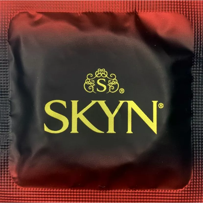 Презервативи SKYN Intense Feel – рельєфна насолода з точками та ребрами, 1 шт