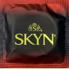 Презервативи SKYN Intense Feel – рельєфна насолода з точками та ребрами, 3 шт