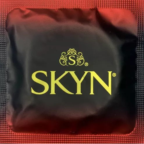 Презервативи SKYN Intense Feel – рельєфна насолода з точками та ребрами, 3 шт